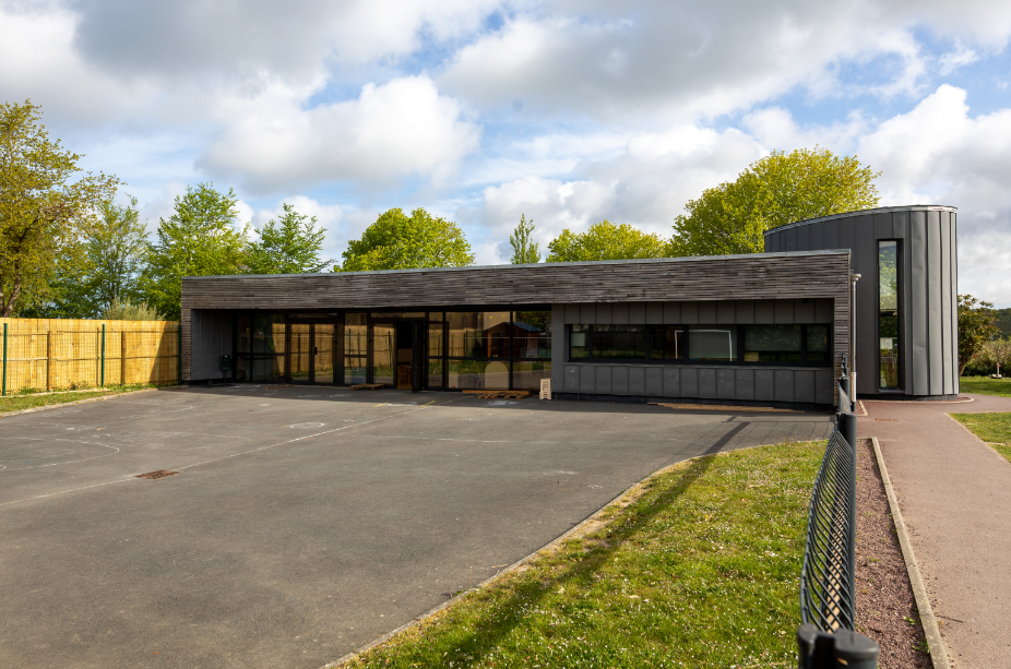 �cole Publique Jacques Pr�vert de C�rences